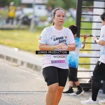 Runner Photo 7940860