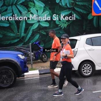 Runner Photo 7940870