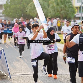 Runner Photo 7940874