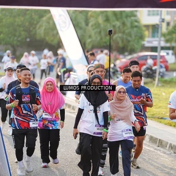 Runner Photo 7940891