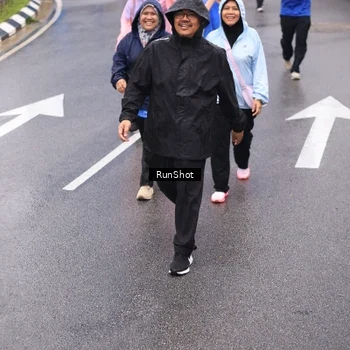 Runner Photo 7940892