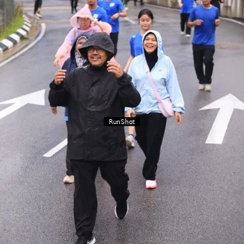 Runner Photo 7940896