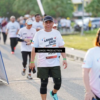 Runner Photo 7940898