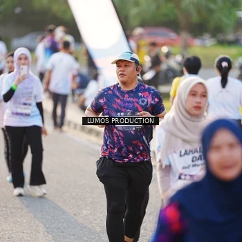 Runner Photo 7940905