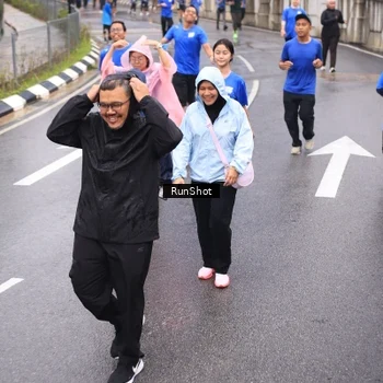 Runner Photo 7940909