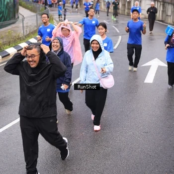 Runner Photo 7940930