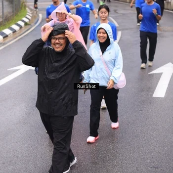 Runner Photo 7940933