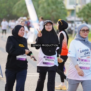 Runner Photo 7940934