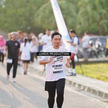 Runner Photo 7940944