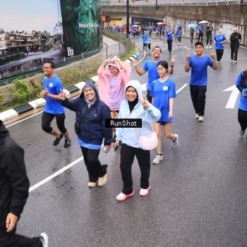 Runner Photo 7940945