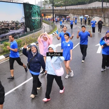 Runner Photo 7940954