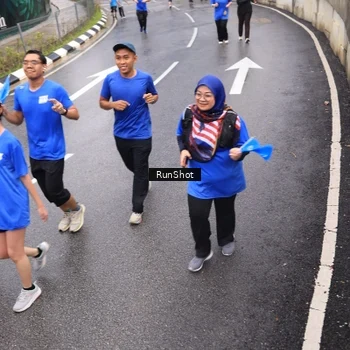 Runner Photo 7940982