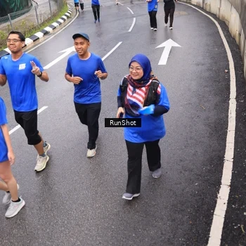 Runner Photo 7940985