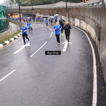 Runner Photo 7941007