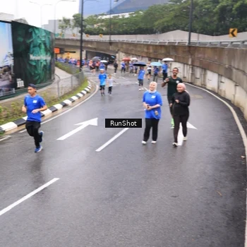 Runner Photo 7941017