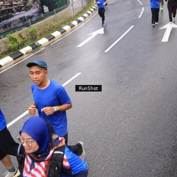Runner Photo 7941020