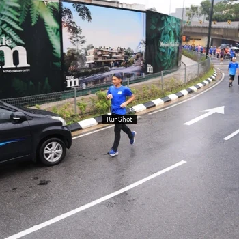 Runner Photo 7941026