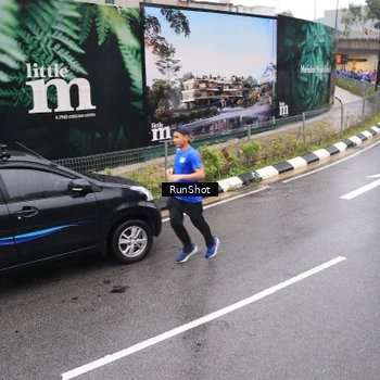 Runner Photo 7941030