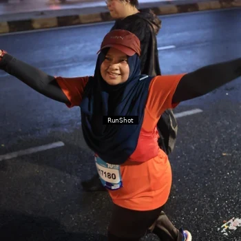 Runner Photo 7941034