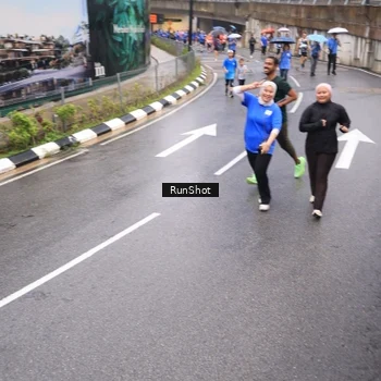 Runner Photo 7941041