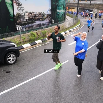 Runner Photo 7941048