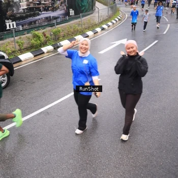 Runner Photo 7941054