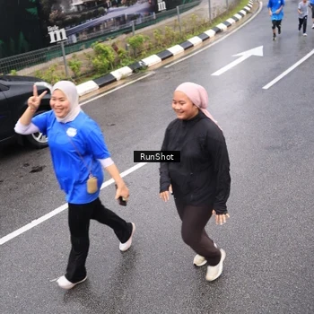 Runner Photo 7941065