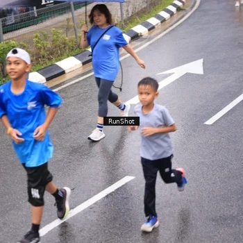 Runner Photo 7941089