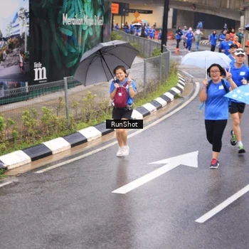 Runner Photo 7941107