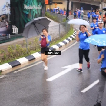 Runner Photo 7941109