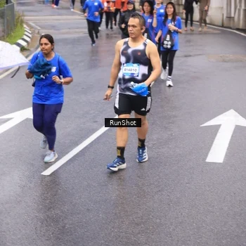 Runner Photo 7941133