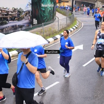 Runner Photo 7941139