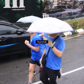 Runner Photo 7941145