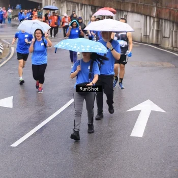 Runner Photo 7941147