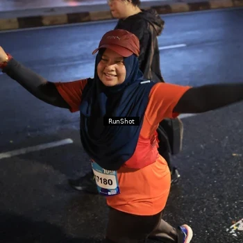 Runner Photo 7941148