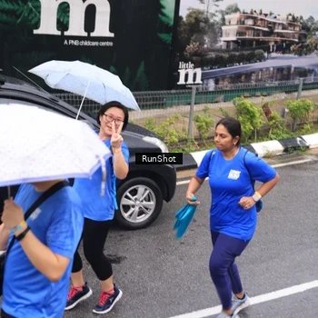Runner Photo 7941153