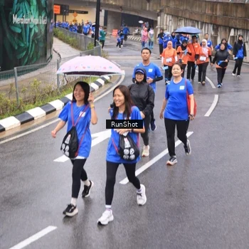 Runner Photo 7941174