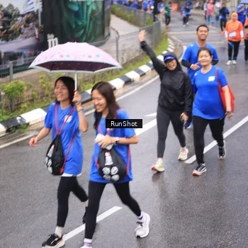 Runner Photo 7941186