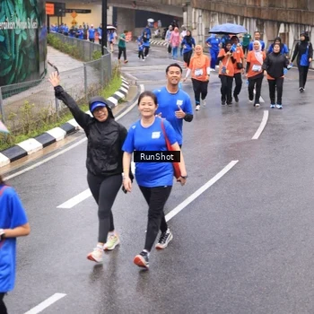 Runner Photo 7941191
