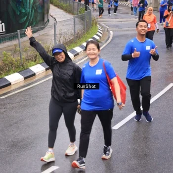 Runner Photo 7941195