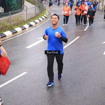 Runner Photo 7941212