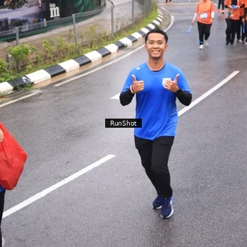 Runner Photo 7941215