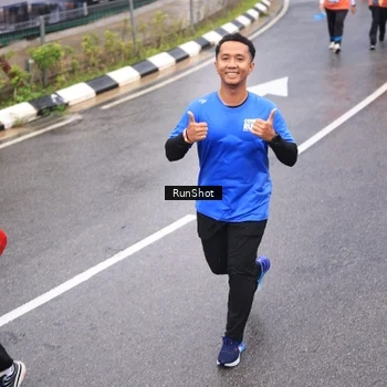 Runner Photo 7941217