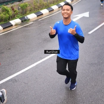 Runner Photo 7941220
