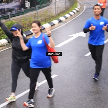 Runner Photo 7941221