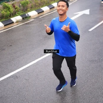 Runner Photo 7941222