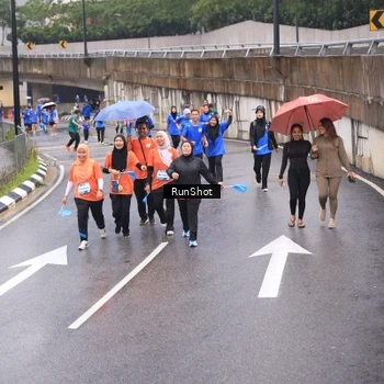 Runner Photo 7941231