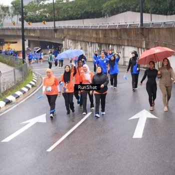 Runner Photo 7941233
