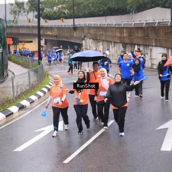 Runner Photo 7941238