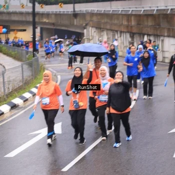 Runner Photo 7941242
